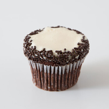 flourless-chocolate-cupcake